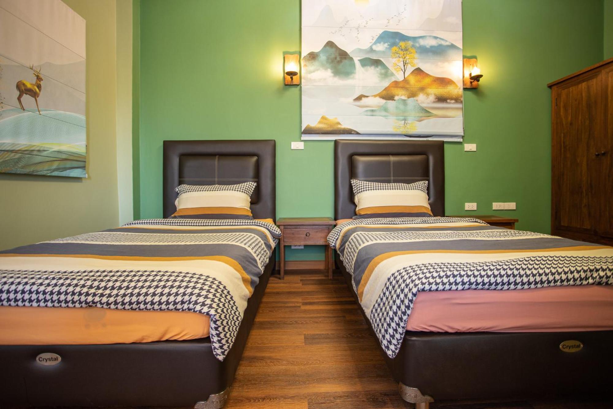 Mana-An Lake Hill Resort มานาอันเลคฮิลล์รีสอร์ต チエンマイ エクステリア 写真