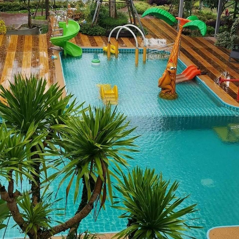 Mana-An Lake Hill Resort มานาอันเลคฮิลล์รีสอร์ต チエンマイ エクステリア 写真