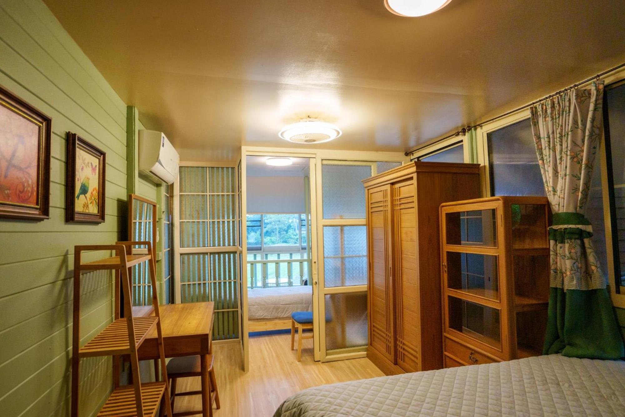 Mana-An Lake Hill Resort มานาอันเลคฮิลล์รีสอร์ต チエンマイ エクステリア 写真