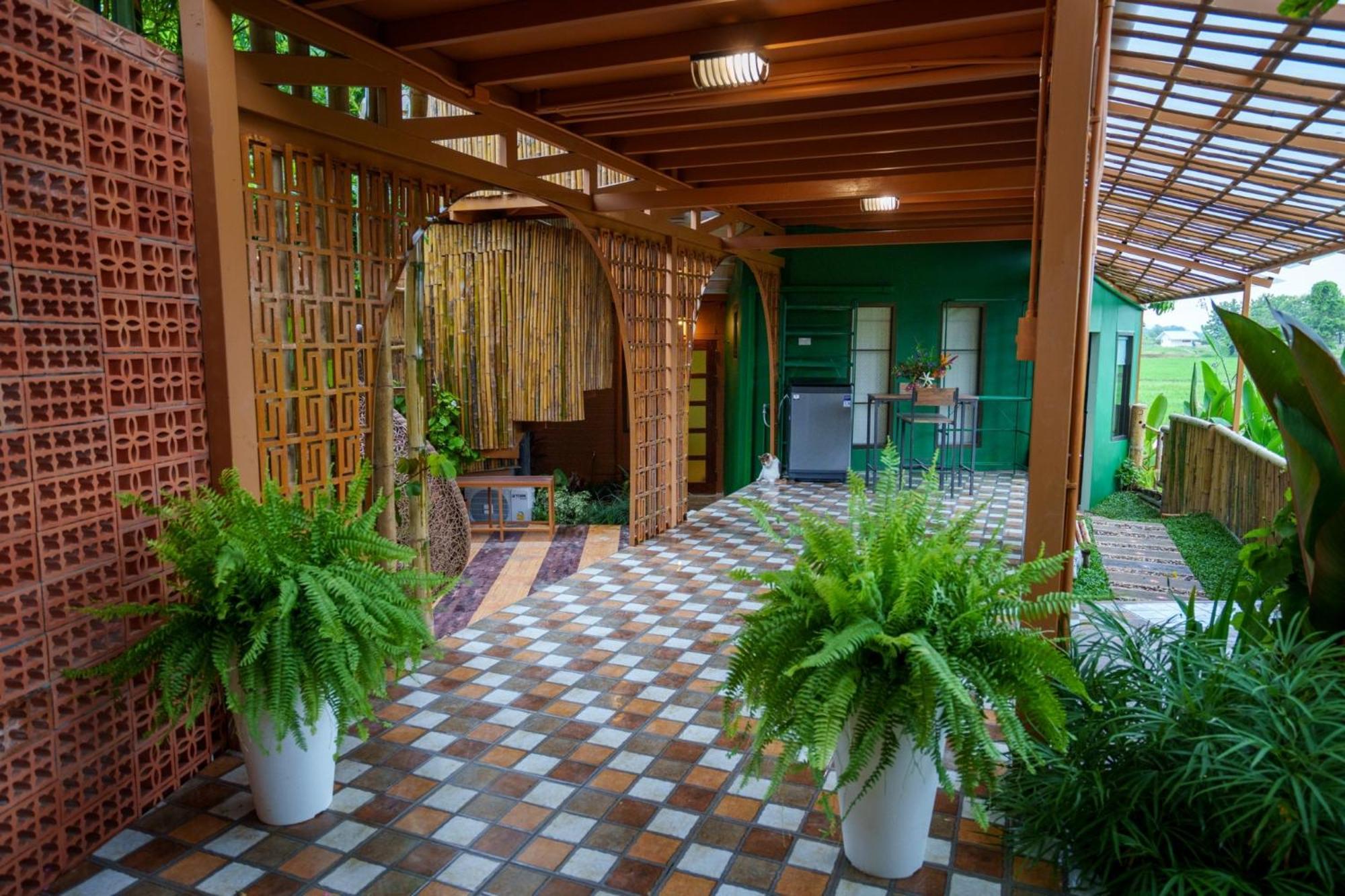 Mana-An Lake Hill Resort มานาอันเลคฮิลล์รีสอร์ต チエンマイ エクステリア 写真